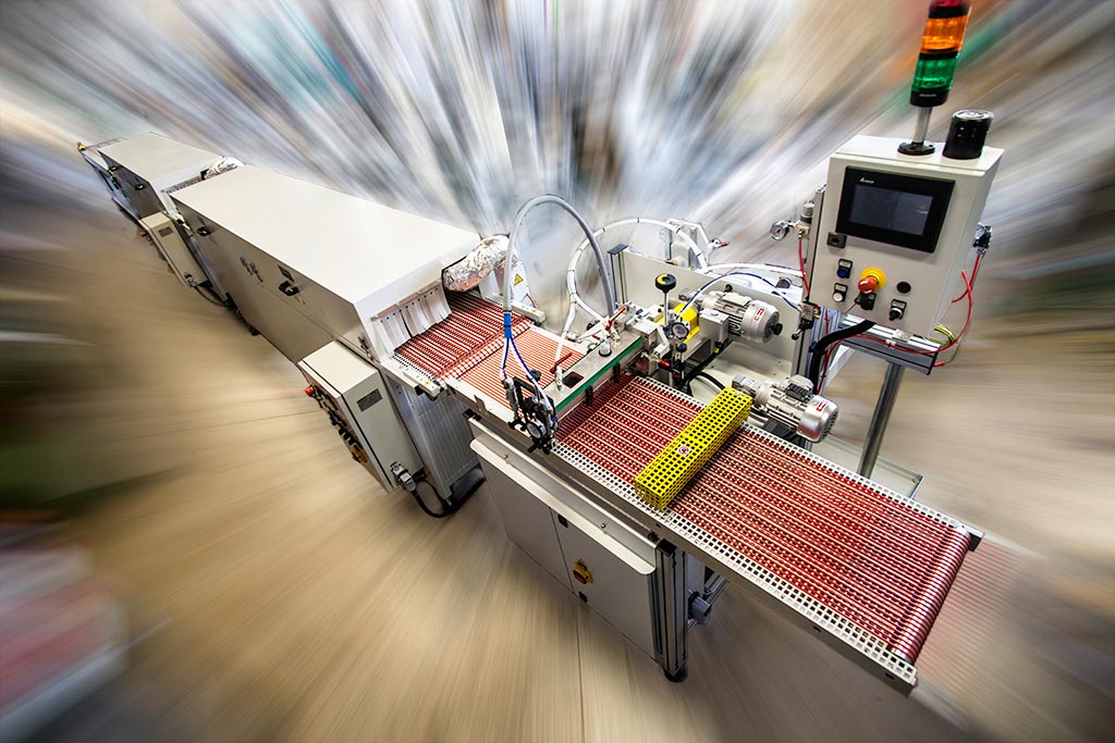 linea spalmatura asciugatura adesivo materiali attrito omav